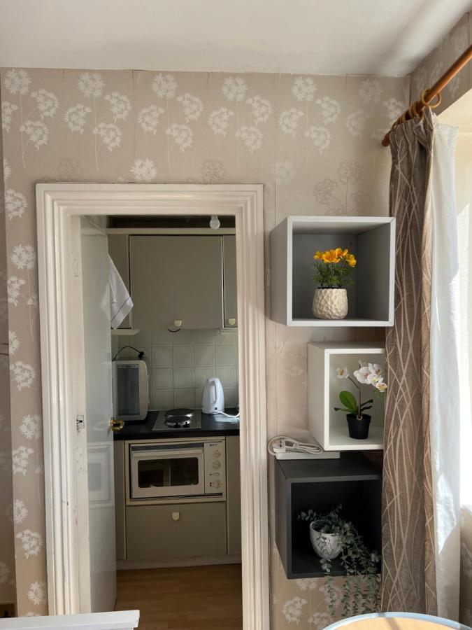 Super Located Studio In South Ken At Chelsea Cloister Londra Exterior foto